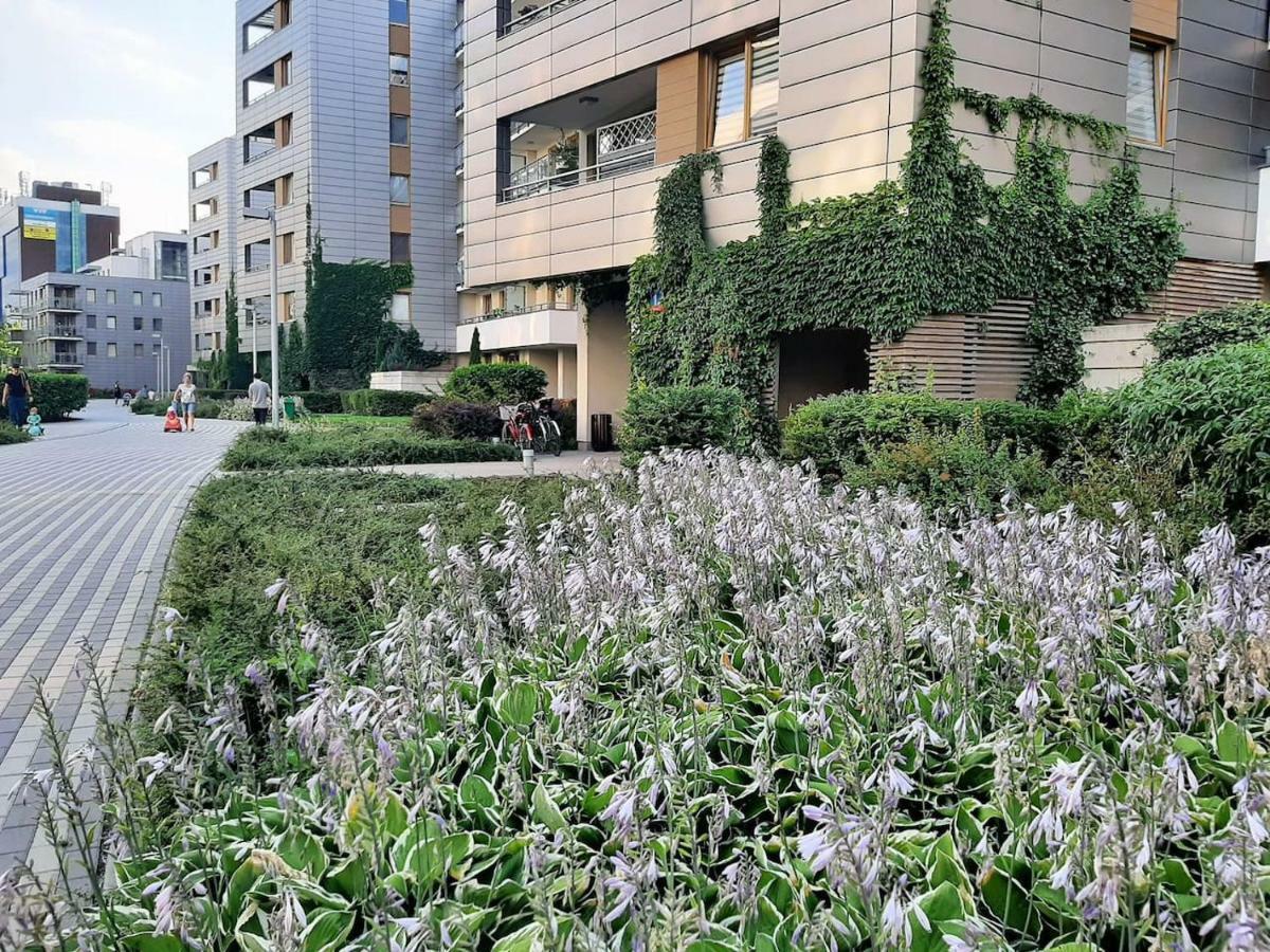 Airport Residence Amber Warsaw Exterior photo